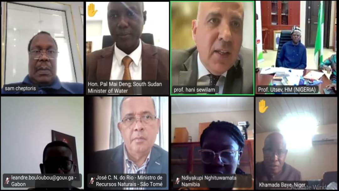 وزير الرى يترأس الإجتماع الاستثنائى للجنة التنفيذية لمجلس وزراء المياه الافارقة "الأمكاو" 