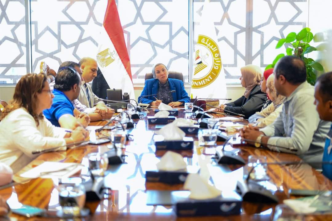 وزيرة البيئة:5 مجموعات عمل لتقييم منظومة المخلفات وتعزيز جهود تحسين الأداء