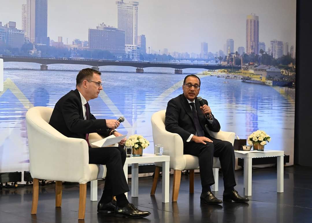 مدبولي:الإصلاحات الهيكلية للاقتصاد تعتمد على سعر صرف مرن وضبط السياسات المالية