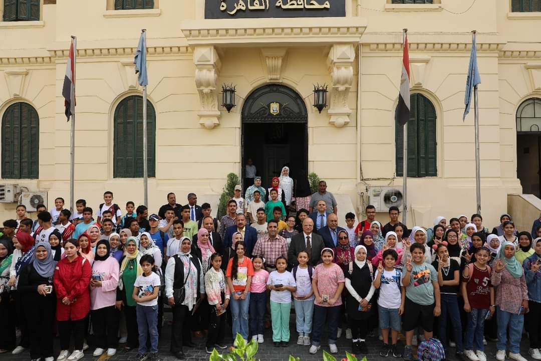 محافظة القاهرة تنظم زيارة لذوى الاحتياجات الخاصة لمتحفى البريد ومجمع الأديان 