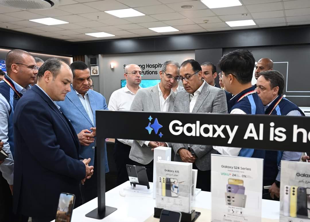 رئيس الوزراء يتفقد مجمع مصانع "سامسونج" للإلكترونيات ببنى سويف 