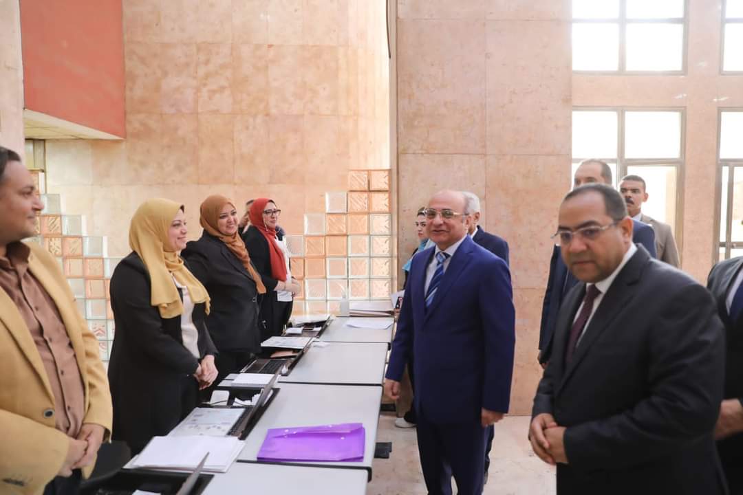 وزير العدل ورئيس المركزي للتنظيم والإدارة يتفقدان مسابقة شغل وظائف مصلحة الخبراء بمركز تقييم القدرات والمسابقات