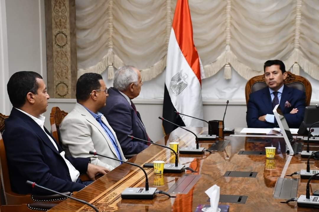العلمين الجديدة تستضيف أكبر حدث لسباقات السيارات