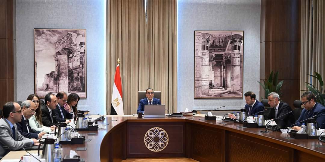 رئيس الوزراء يعقد اجتماعًا افتراضيًا مع أكثر من 200 مستثمر عالمى يمثلون 110 شركات استثمارية