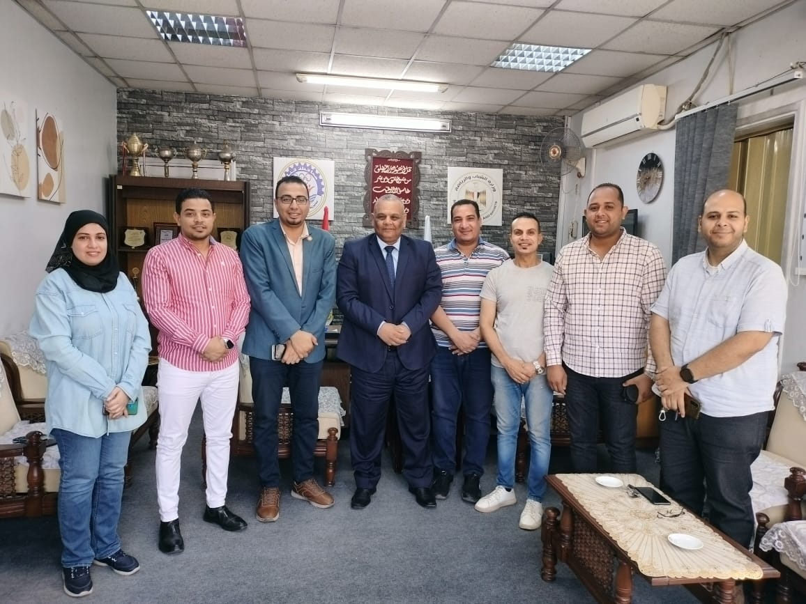 وكيل وزارة الشباب والرياضة بقنا يستقبل أعضاء نموذج محاكاة مجلس الشيوخ