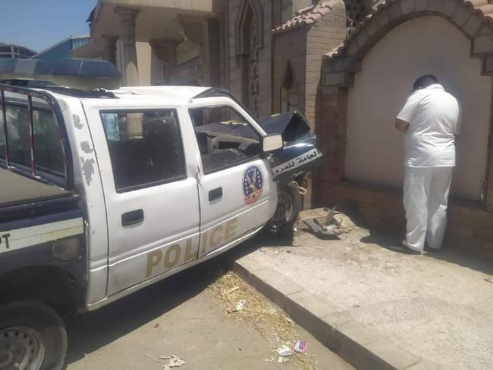 مصرع ربة منزل وإصابة مجند وأمين شرطة .. في إصطدام سيارة المرور بسور «زراعى البحيرة»