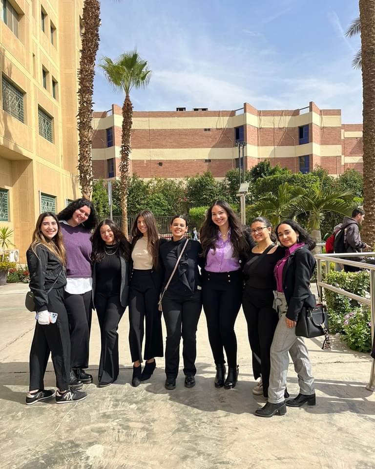 طلاب جامعة مصر الدولية يطلقون حملة ثقافية لتعزيز الوعي بأهمية الذكاء الاصطناعي