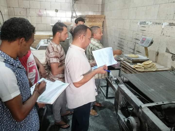 حملات تموينية علي المخابز في البحيرة.. صور