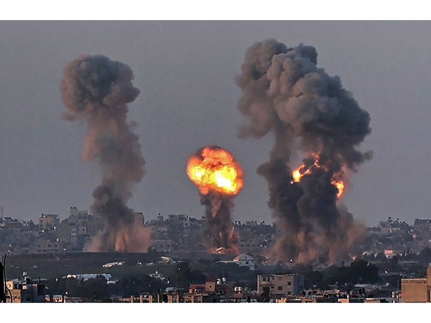 استشهاد عدد من الفلسطينيين .. في قصف إسرائيلي لمدينة غزة
