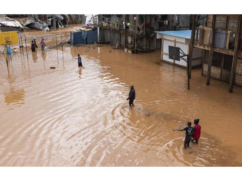 ارتفاع عدد ضحايا الفيضانات في كينيا .. إلى 228 قتيلا