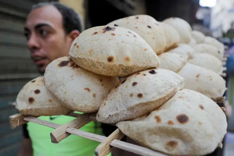 التموين تعلن موعد تطبيق السعر الجديد للخبز المدعم