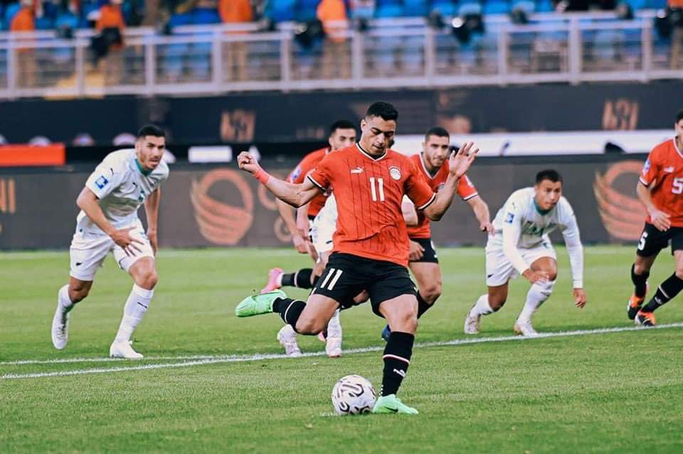 بعد غياب 136 يوما.. محمد الشناوى يعود لحراسة مرمى المنتخب أمام بوركينا فاسو.. وصلاح ومصطفى محمد فى الهجوم