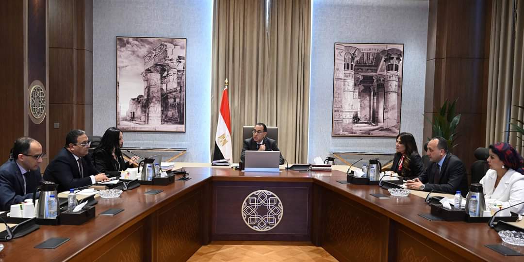 مدبولى يستعرض مع رئيسة القومى للمرأة ملفات عمل وأنشطة المجلس