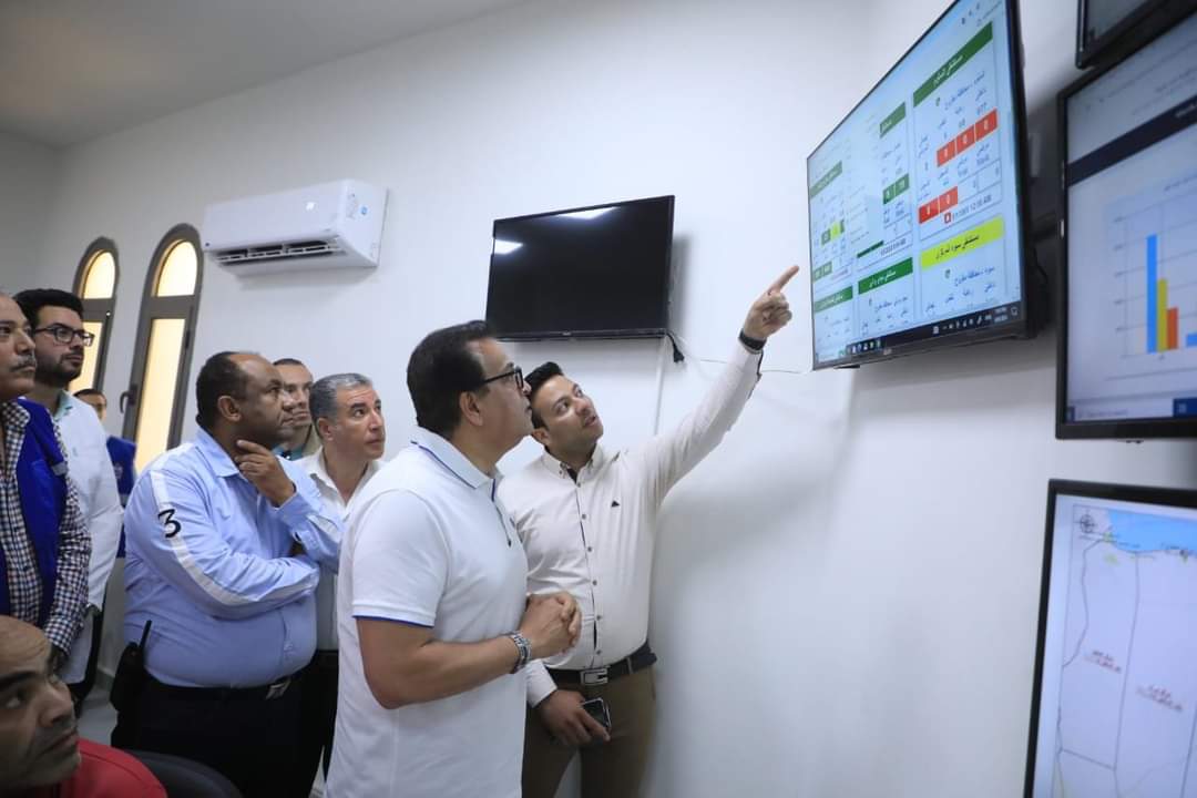 وزير الصحة يترأس غرفة العمليات المركزية لـ«صحة مطروح» داخل مستشفى مارينا المركزى