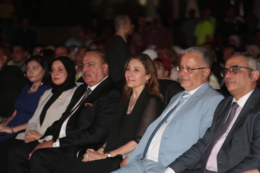 وزيرة الثقافة تفتتح فعاليات الدورة 44 للمعرض العام وتُكرم عددًا من كبار مبدعى مصر والوطن العربى