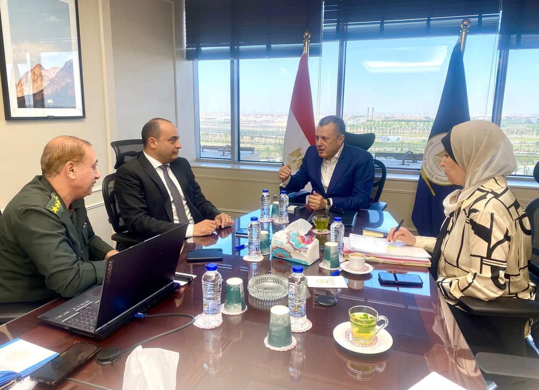 وزير السياحة : تضافر كافة الجهود لرفع كفاءة وتطوير المواقع الأثرية والمتاحف