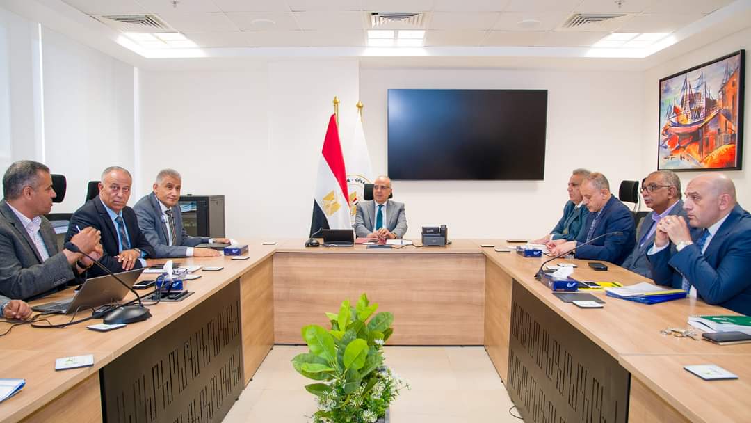 وزير الرى : رفع درجة الإستعداد وتفعيل غرف الطوارئ خلال إجازة العيد