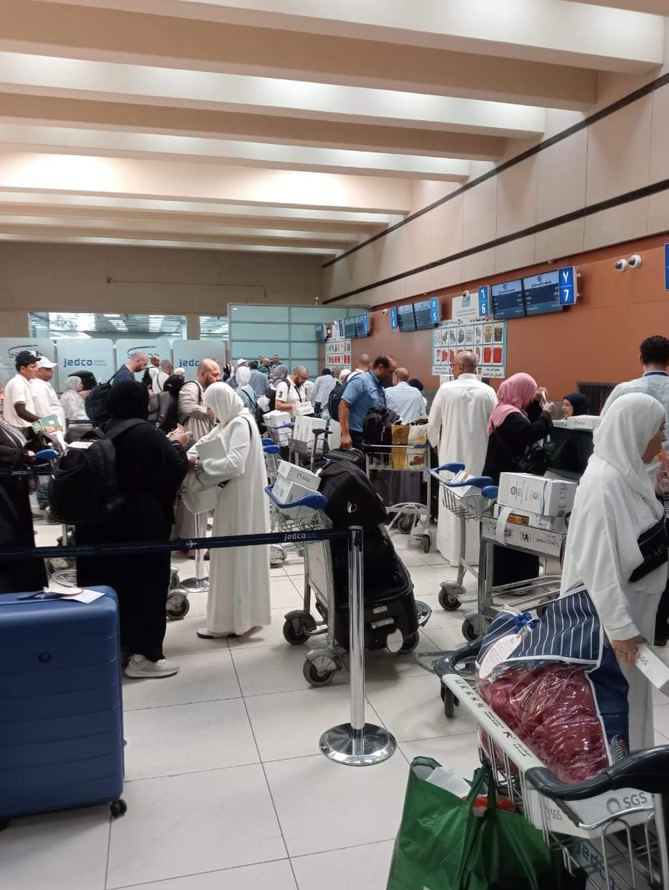 السياحة": اليوم أولى رحلات عودة الحجاج إلى أرض الوطن من المدينة المنورة