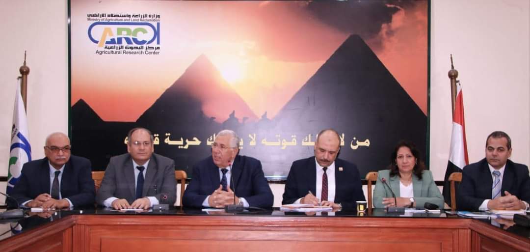 وزير الزراعة : التوسع فى انتاج التقاوى المعتمدة عالية الجودة والإنتاجية 