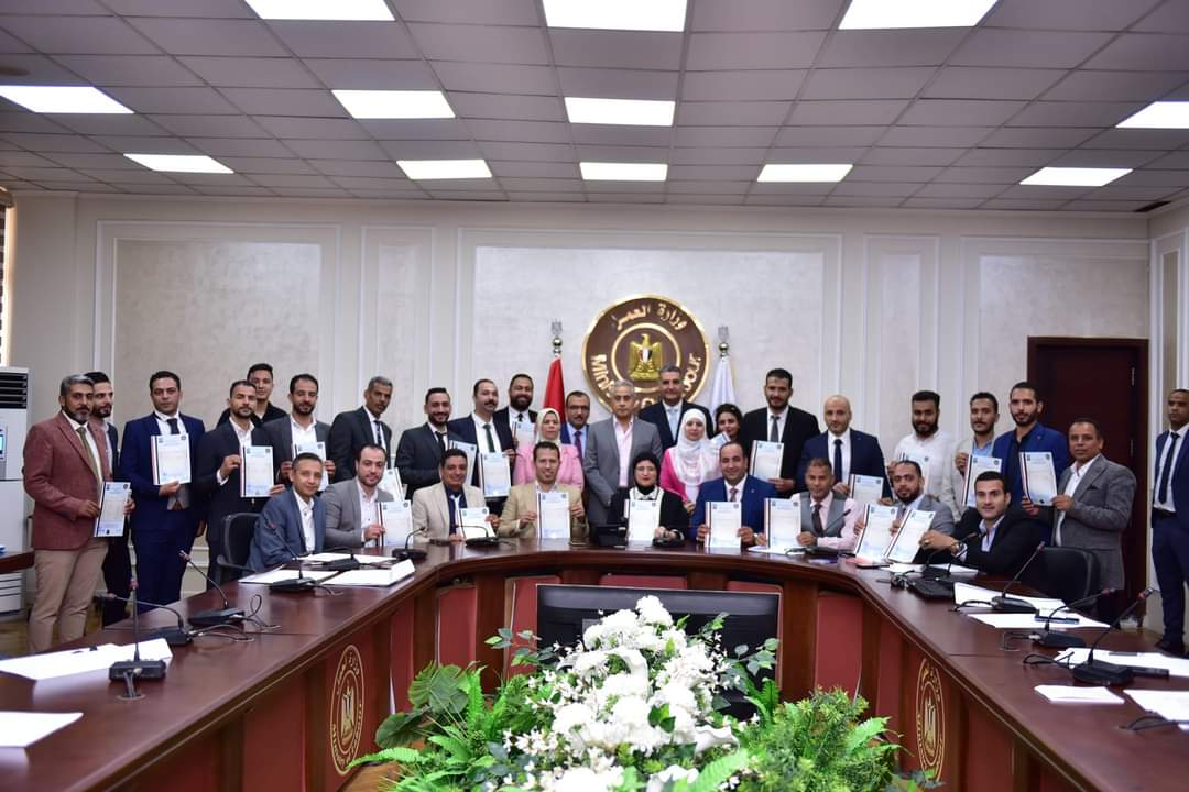 وزير العمل : تَخّرُج أول دُفعة من مشروع "مهنى 2030" يوليو المُقبل 