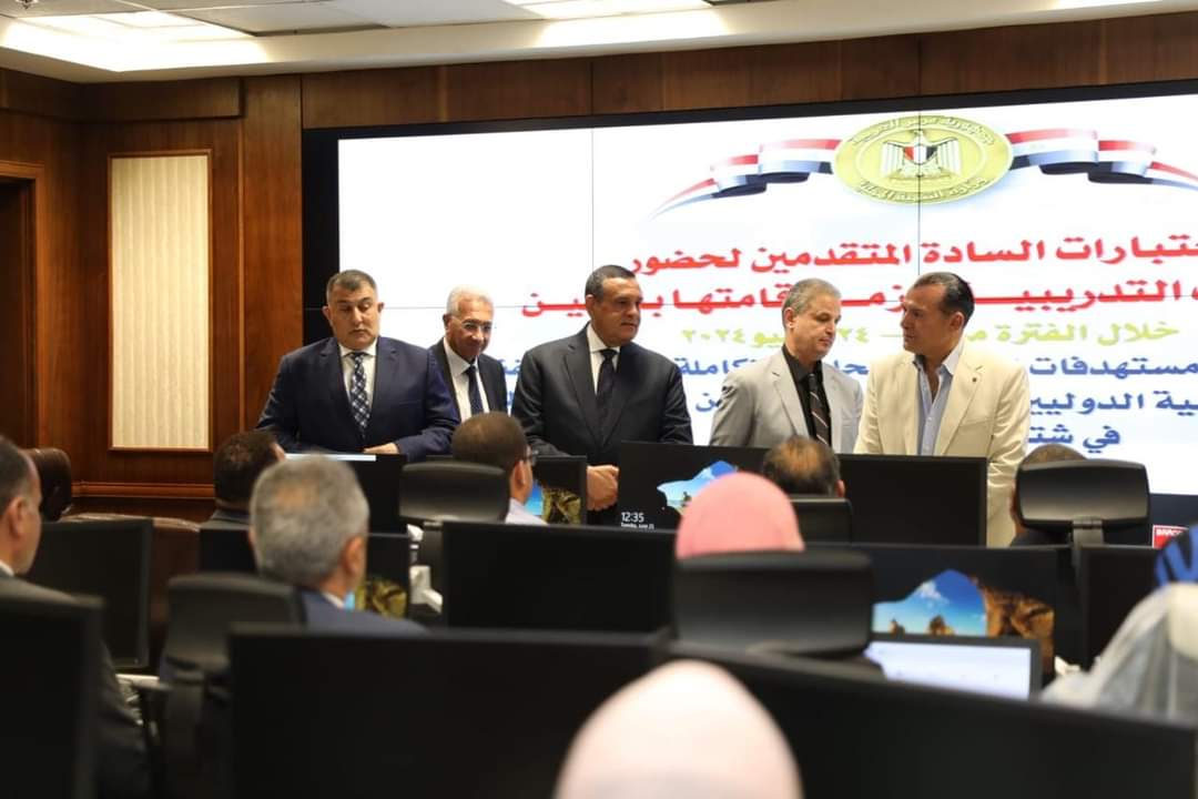 موظفو التنمية المحلية يتنافسون على 50 منحة للسفر إلى الصين