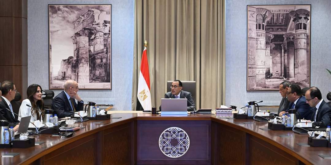 رئيس الوزراء يتابع التحضيرات الخاصة باستضافة القاهرة للمنتدى الحضرى العالمى