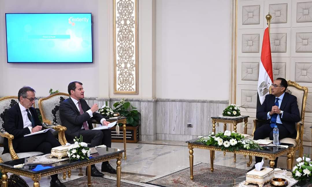 مدبولى : الحكومة ملتزمة بالاستمرار فى تنفيذ الإصلاحات الاقتصادية ودعم القطاع الخاص 
