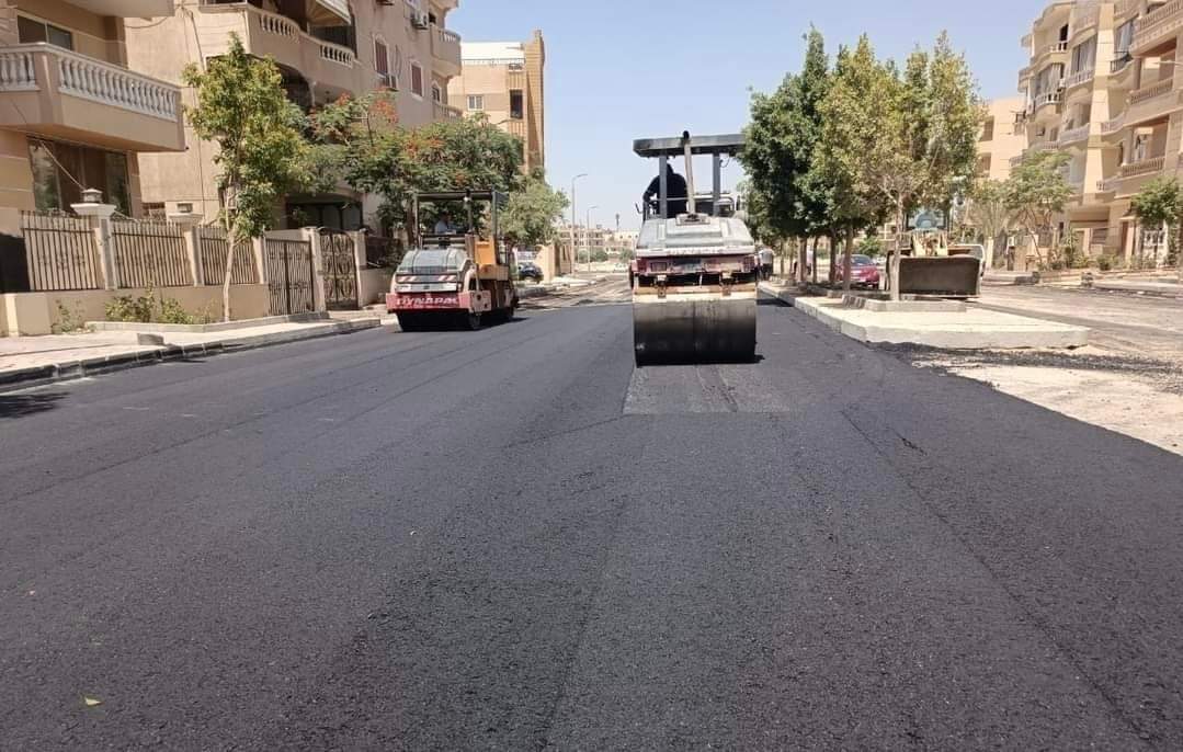 وزير الإسكان: تكثيف أعمال رفع الكفاءة والتطوير للطرق بالقاهرة الجديدة و 15مايو والعبور والشيخ زايد