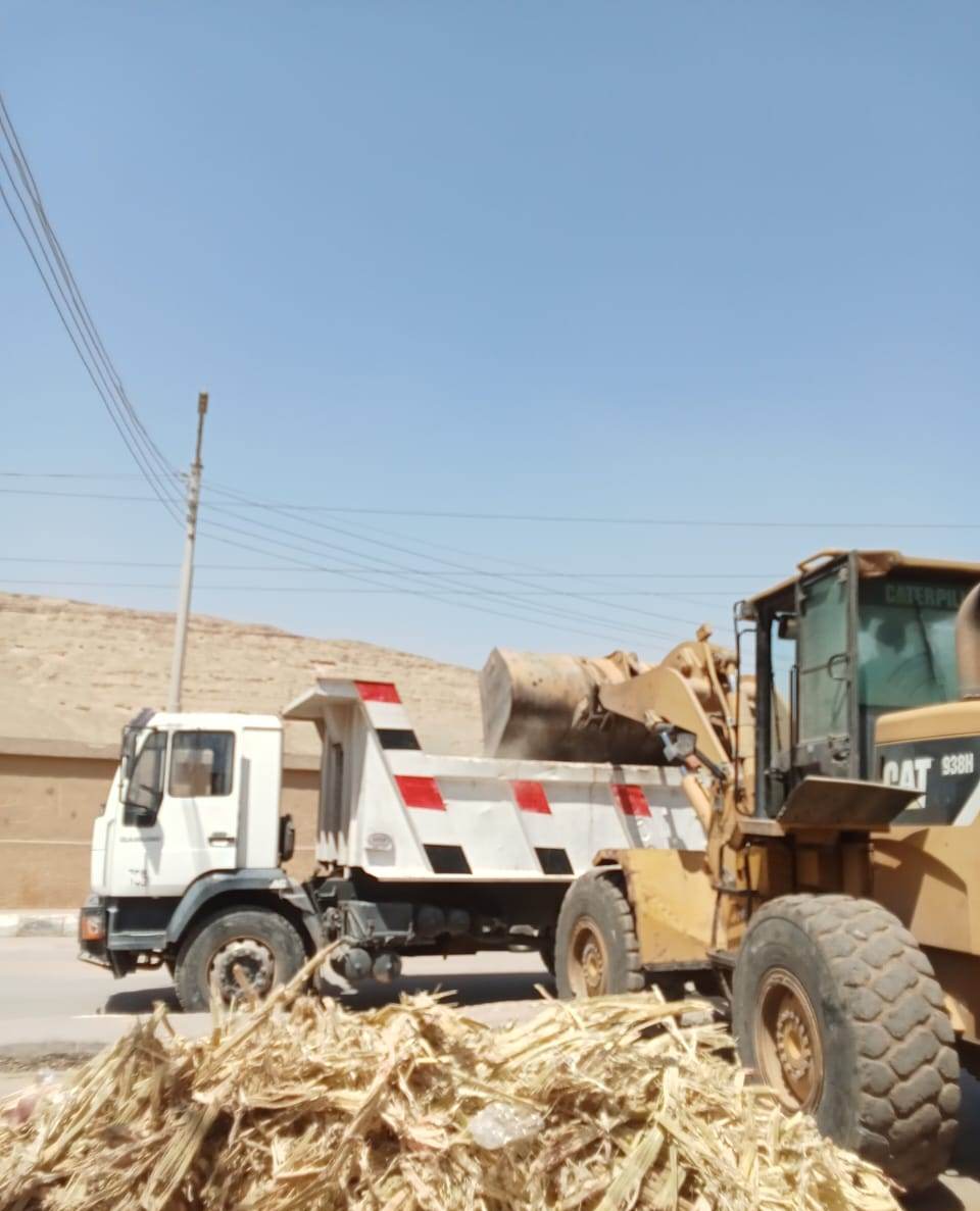 رفع 800 طن مخلفات بأسيوط 