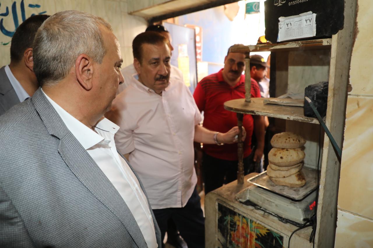 ضبط 50 شيكارة دقيق مدعم قبل بيعهم بالسوق السوداء..بالمنوفية