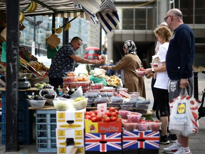 التضخم في بريطانيا يعود إلى المعدل المستهدف 2% .. لأول مرة منذ 2021
