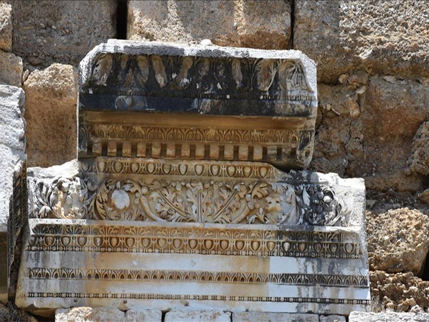 علماء آثار أتراك .. يعثرون على تماثيل يعود تاريخها إلى العصر الروماني