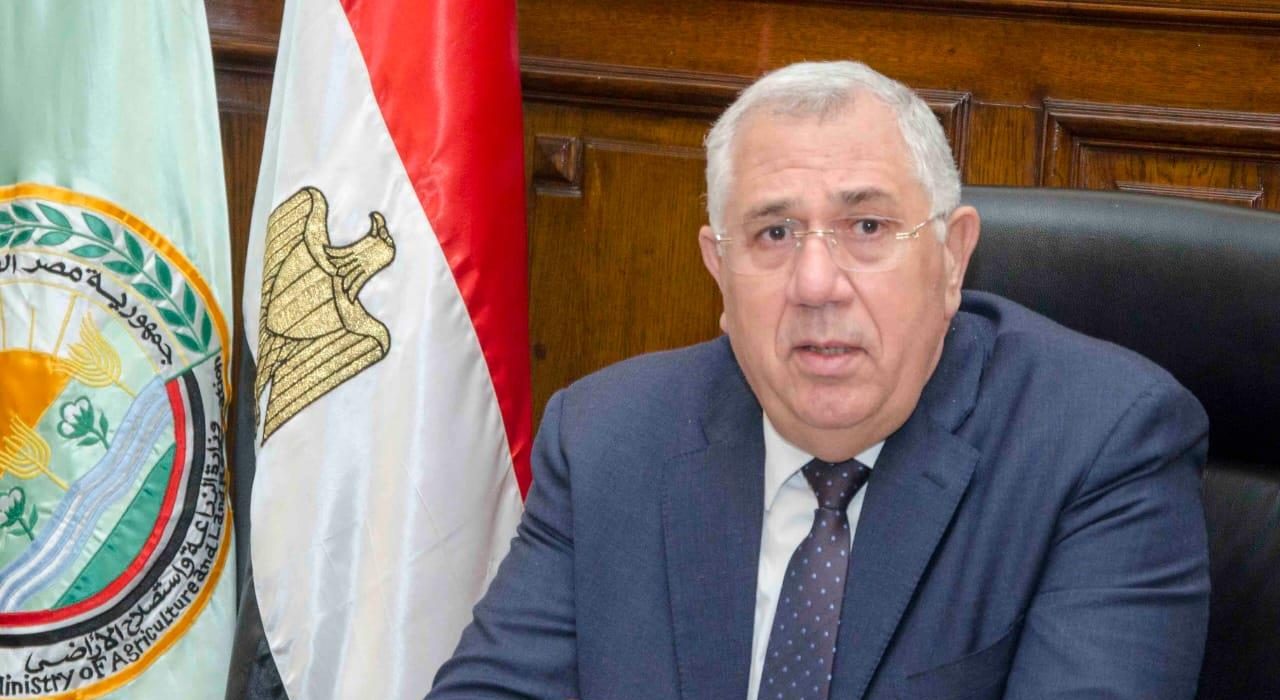 وزير الزراعة : الرئيس وضع ملف الأمن الغذائى فى مقدمة أولوياته