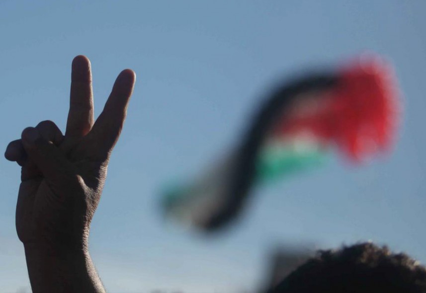 تخبط «الكيان البغيض» .. وصمود وشموخ مصر