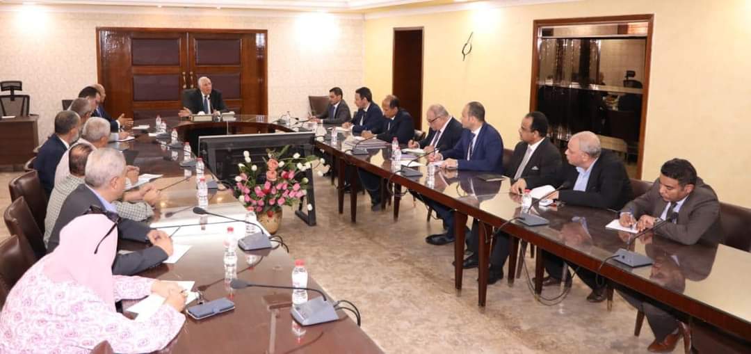 القصير..لقيادات هيئة التعمير والتنمية الزراعية : تحصيل مستحقات الدولة وانهاء إجراءات التقنيين