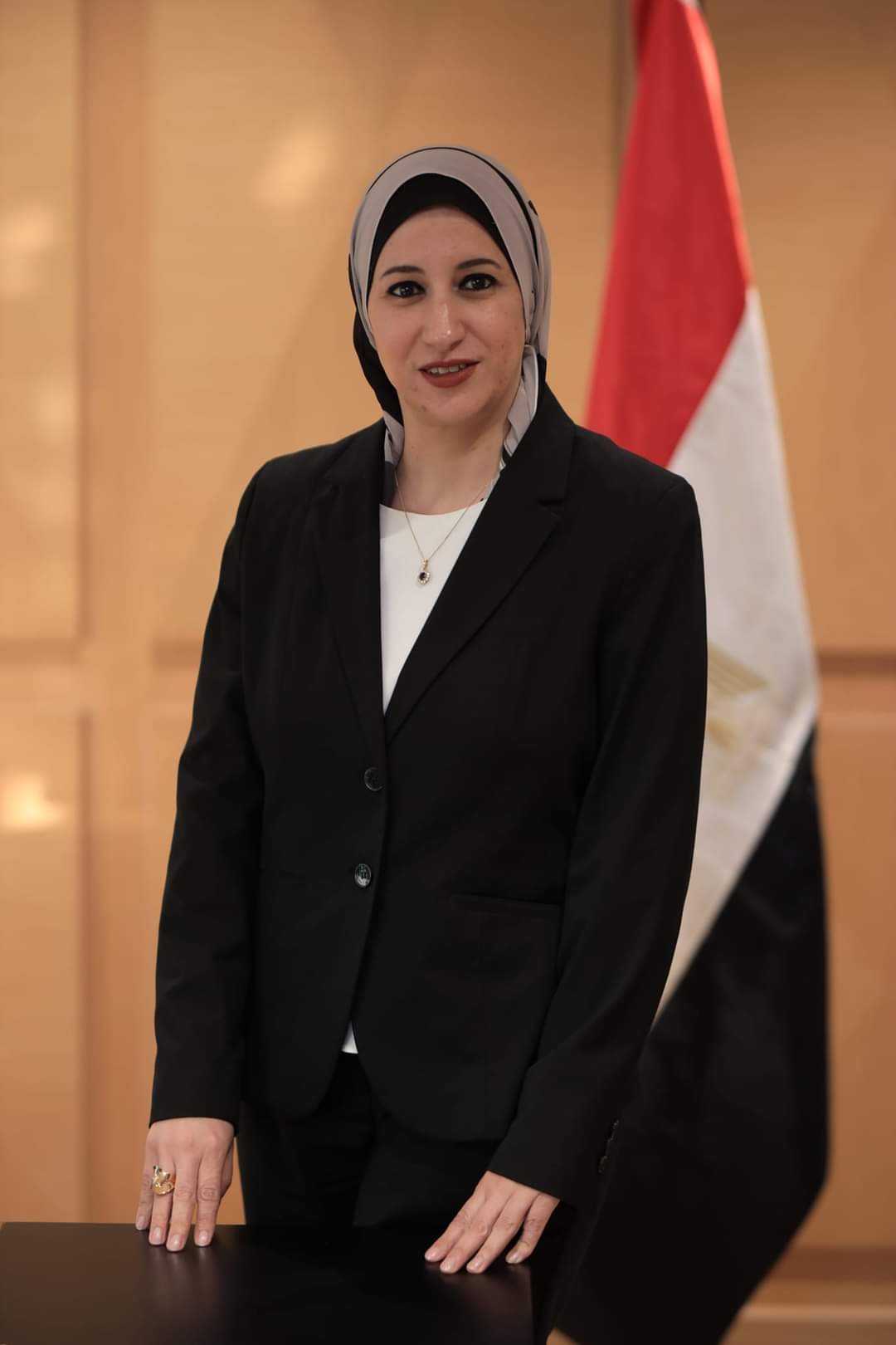 من هى يمنى البحار نائب وزير السياحة والآثار.. ؟