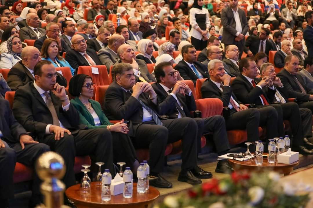 طه:اعتماد مركز أورام مدينة نصر للتأمين الصحي ومستشفى بهتيم للجراحات التخصصية بالقليوبية