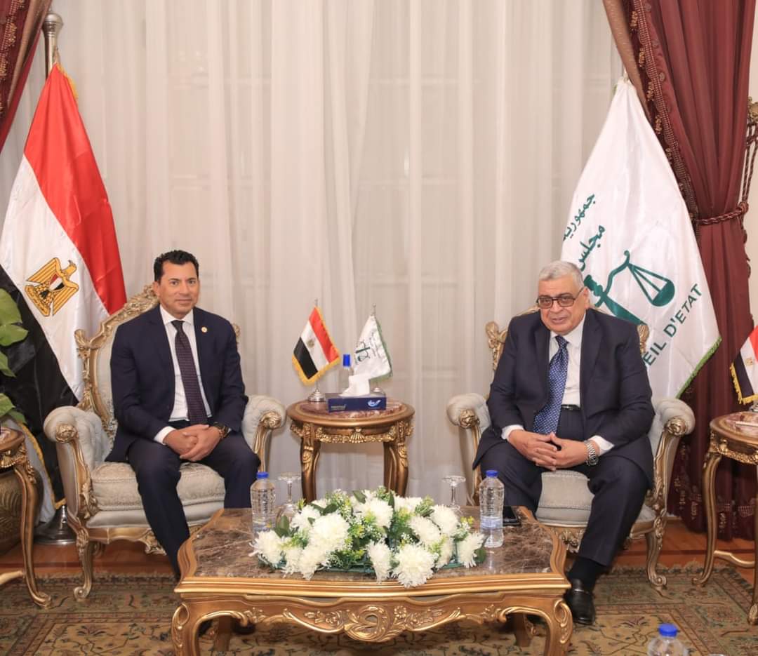 وزير الشباب يهنئ رئيس مجلس الدولة