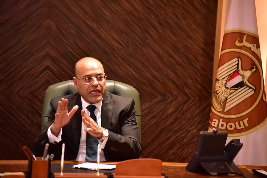 جبران : التوسع في قاعدة بيانات العمالة غير المنتظمة وحمايتها ورعايتها ..ودمج ذوي الهمم في سوق العمل