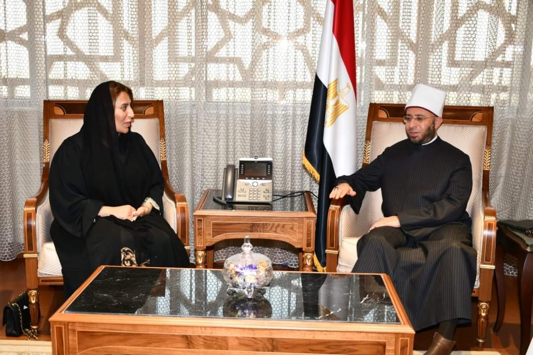 وزير الأوقاف يبحث سبل التعاون في البرامج العلمية والدعوية والمجال الوقفي مع الإمارات