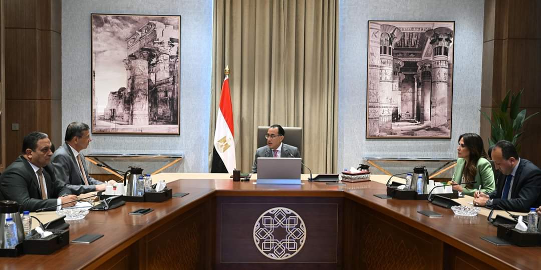 مدبولى.. لوزير الزراعة : مواجهة أية تعديات على الأراضى الزراعية..مسئوليتكم