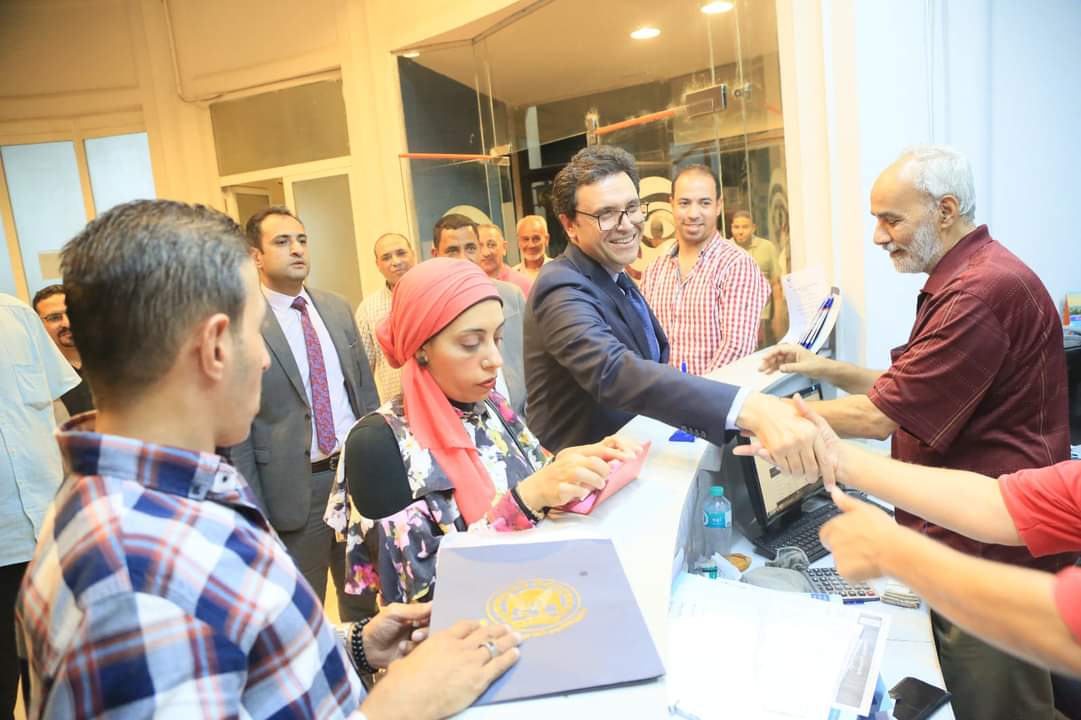 جولة مفاجئة لـ "هنو" في المواقع الثقافية بساحة دار الأوبرا 