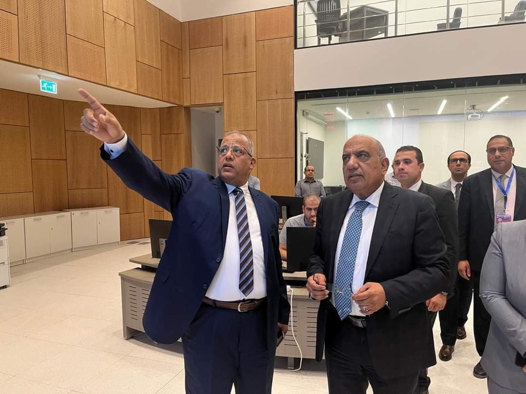 وزير الكهرباء .. يتفقد المركز القومى الجديد للتحكم فى الطاقة