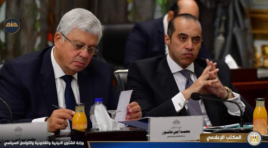 وزير الشئون النيابية والقانونية : الحكومة وضعت بناء الإنسان وتعليمه على رأس الأولويات