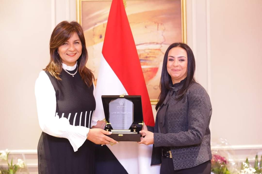  مايا و نبيلة تبحثان تعزيز التعاون المشترك بين التضامن الإجتماعى والتحالف الوطنى للعمل الأهلى