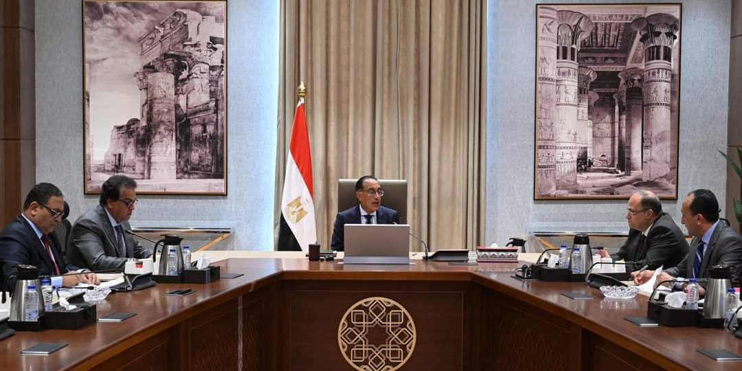 مدبولى : ضرورة العمل على حل مشكلة نواقص الأدوية