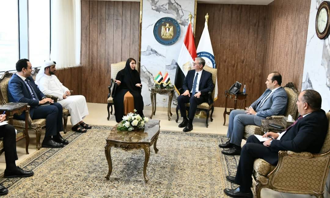 وزير البترول بحث تعزيز التعاون مع سفيرة الإمارات فى مجالات البترول والغاز والثروة المعدنية