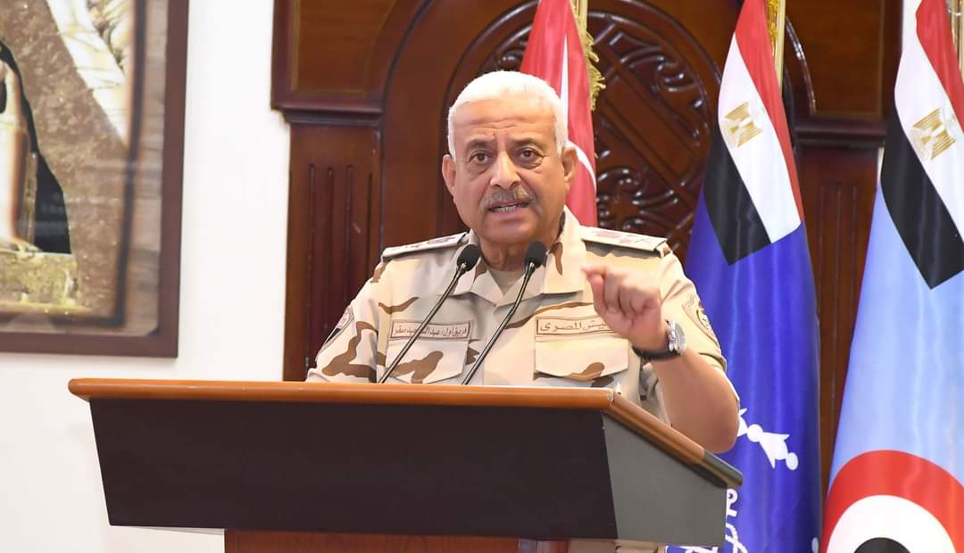 وزير الدفاع : رجال القوات المسلحة سيواصلون التضحية بكل غال ونفيس للدفاع عن أمن واستقرار مصر 