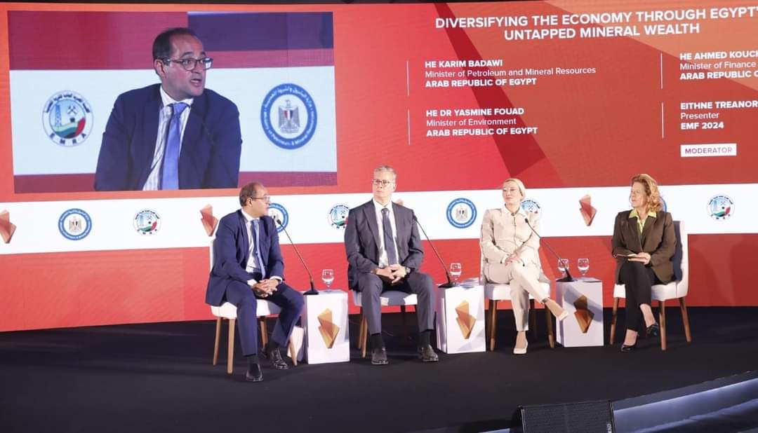 وزير المالية:نعمل على خلق بيئة صديقة للمستثمرين المحليين والدوليين بكل القطاعات الاقتصادية والإنتاجية 