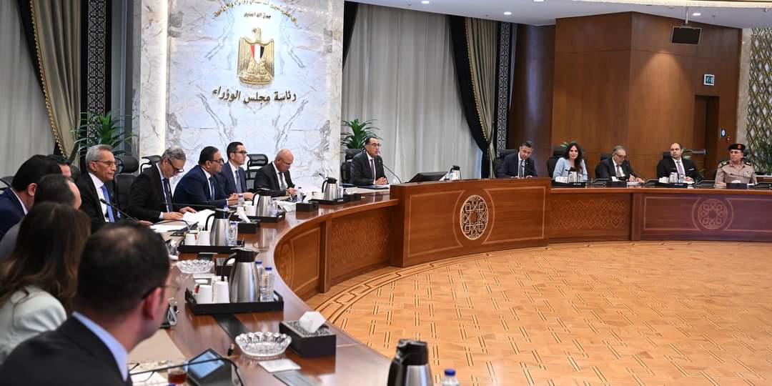 رئيس الوزراء يترأس اجتماع اللجنة العليا لضبط الأسواق وأسعار السلع
